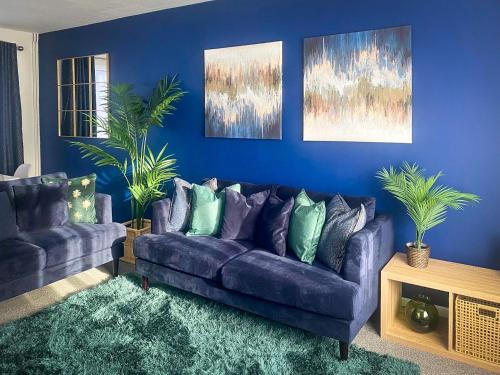 Luton Casa | Phoenix House - 2 Double Bedroom House - Business and Corporate Travellers