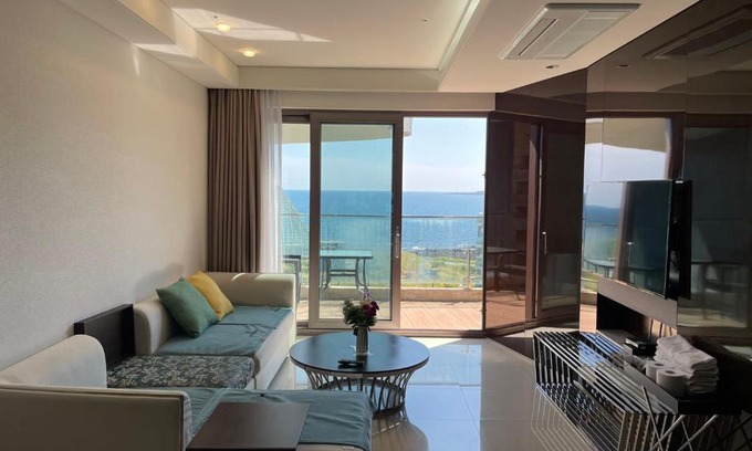 Seongsan Apartamento | phoenix island 바다전망 섭지코지, 성산일출봉 ocean star _sea view room