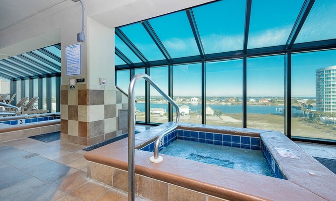 Orange Beach East Condominio | Phoenix IX by Brett Robinson Vacations