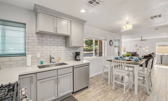 Coronado Casa | Phoenix Retreat, Main House and Casita, Sleeps 8