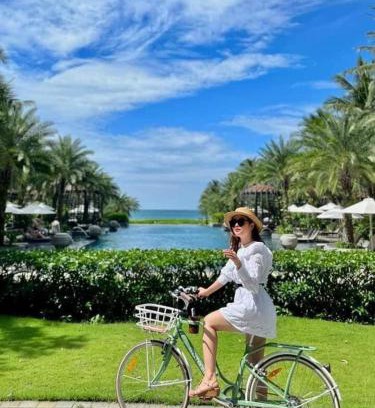 Duong To Villa | Phu Quoc villa in Marina Resort beach swimming pool
