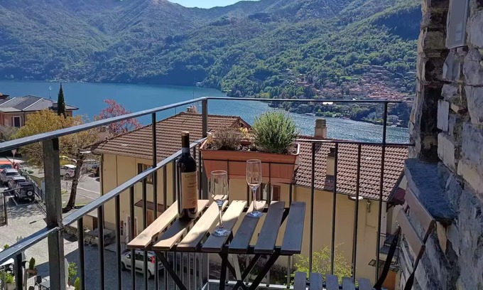 Moltrasio Apartamento | Piazzetta /Stunning Lake View - Welcome Cocktail