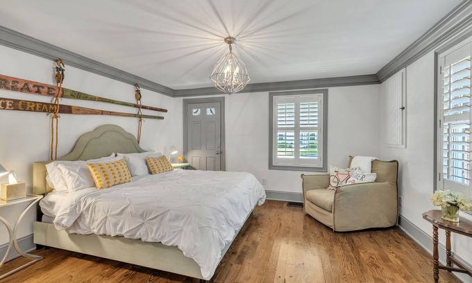 Leipers Fork Casa | Pickers Cottage - Historic Leiper's Fork Retreat