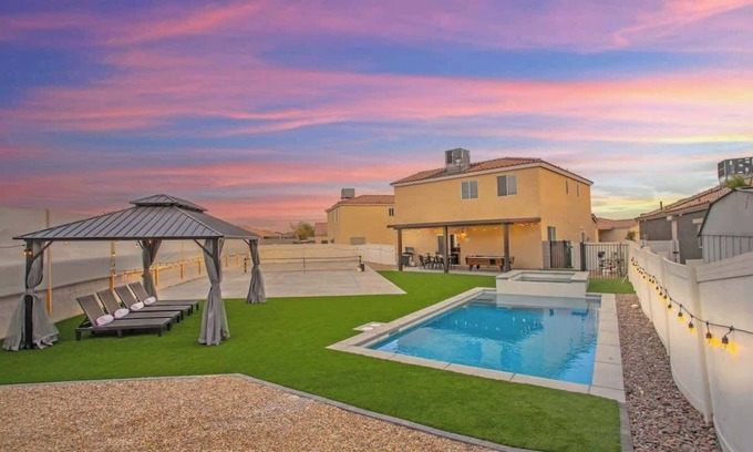 North Las Vegas Casa | Pickleball Paradise: 6BR Home w/Pool+GameRoom Fun!