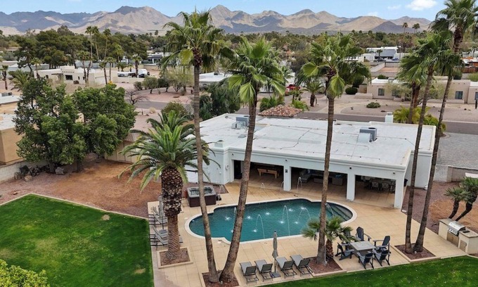 North Scottsdale Casa | Pickleball+SportCt+HeatedPool+AwesomeYard!