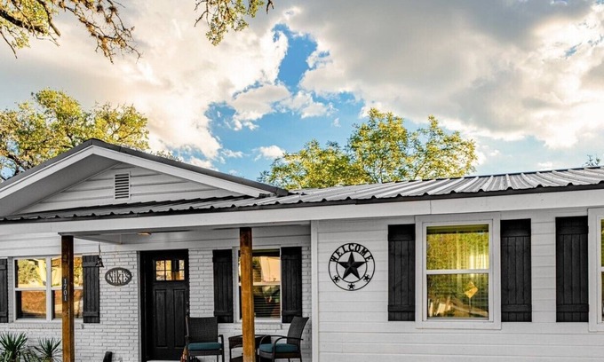 Kerrville Cabaña | Pickled Pepper Cottage -Texas Hill Country History, Heritage & Hospitality