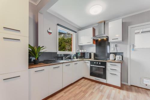 Picton Casa | Picton Central - Picton Holiday Home
