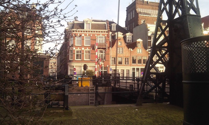 Nieuwmarkt en Lastage Casa | Pintoresco apartamento con vistas al canal