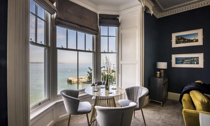 Tenby Apartamento | Pieces of Eight - 2 Bedroom Apartment - Tenby