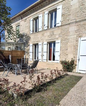 Valeyrac Casa | Pierres d'Estuaire
