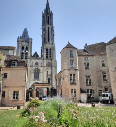 Senlis Cama Y Desayuno | Pierres et Jardins