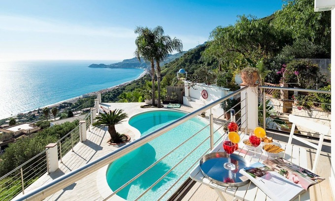 Letojanni Villa | Pigna Rossa - Cuatro Habitaciones Villa, Capacidad 8