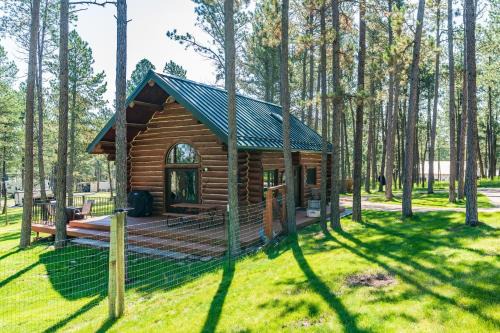 Custer Casa | Pine Cabin