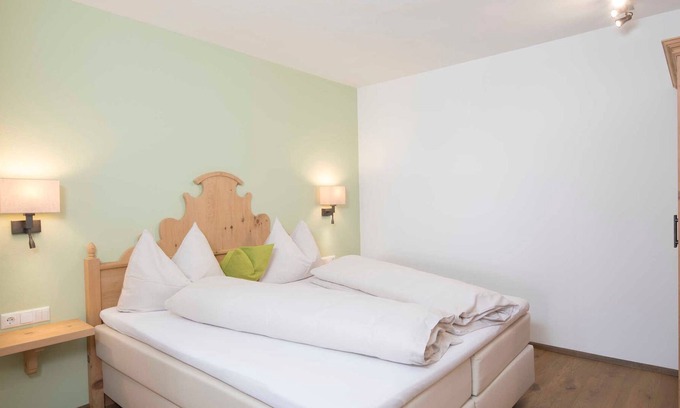 Brixlegg Casa | Habitación doble de pino - Gasthof Herrnhaus