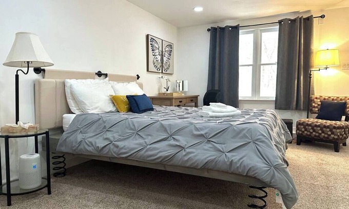 Chapel Hill Casa | Pine Perch Suite - 10 Mins to Chapel Hill, UNC
