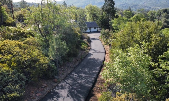 Julian Casa | Modern Rustic Mountain Hideaway - renovated, private, gated with VIEWS. Pets ok!