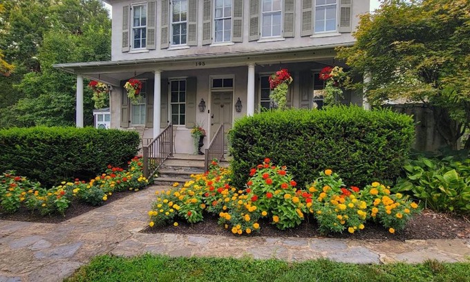 Talmage Cama Y Desayuno | Pinetown Bridge Bnb LLC