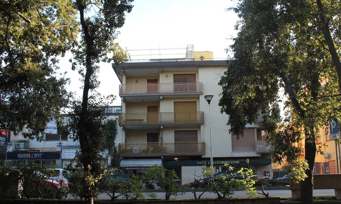 Tirrenia Apartamento | APARTAMENTO DE PINO, vista al mar, ideal para familias