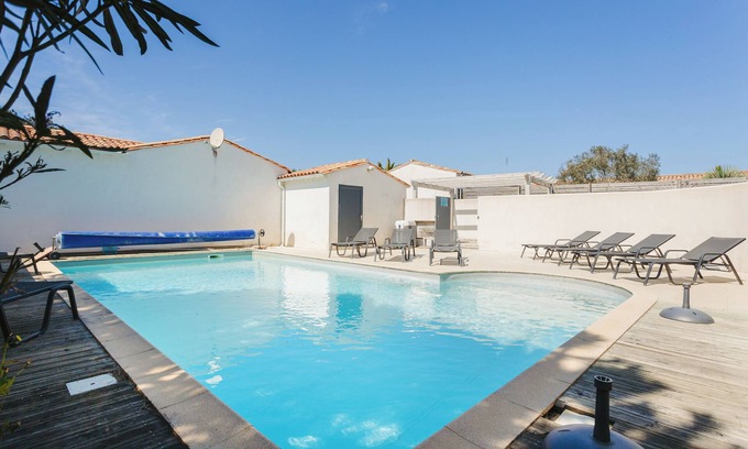 Le Bois-Plage-en-Re Casa | Pingette 4: Casa Cómoda Île de Ré - Piscina, Terraza Sur & Equipamiento Moderno