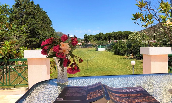 Marathon Villa | Pink White Marathon Villa 5 'a la playa