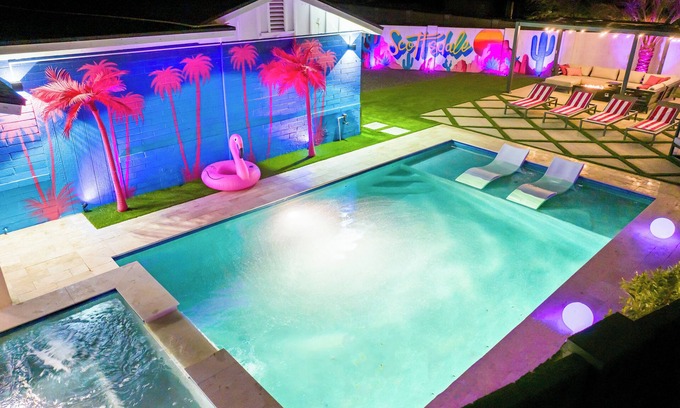 Tempe Casa | PinkPalm II Heated Pool! 7 min to Old Town!