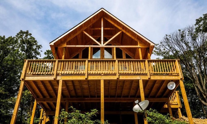 Luray Cabina | Pinnacle Cabin