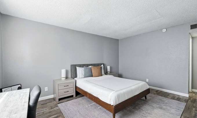 South Arlington Apartamento | Pioneer Creek 604-07 I Spacious 1 Bed 1 Bath