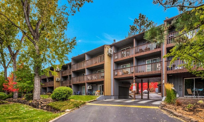 Bend Hotel | Pioneer Park Rentals Downtown Bend