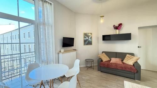 Srodmiescie Apartamento | Piotrkowska 37 Shine By DreamAp