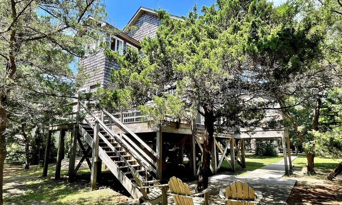 Ocracoke Casa | Piper Green: perro amigable en casi un acre, privacidad y tranquilidad.