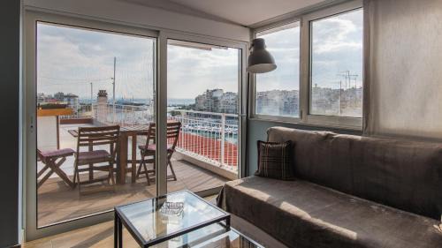 Pasalimani Apartamento | Piraeus Apartment with Endless View