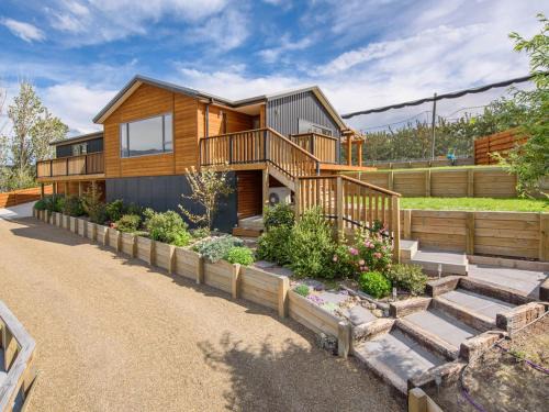 Cromwell Casa | Pisa View Paradise - Cromwell Holiday Home