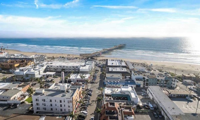 Downtown Condominio | Pismo Beachside Retreat off Pomeroy!