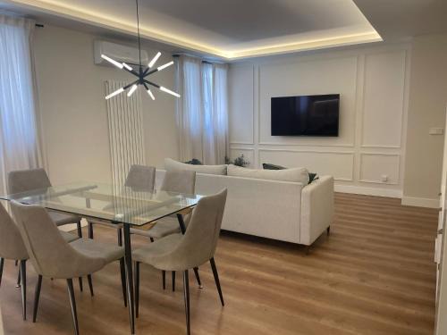 Golden Triangle of Art Apartamento | Piso elegante en Atocha 2 hab 2 baños