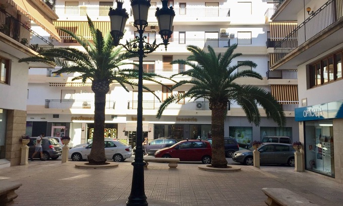 Aduanas Apartamento | Piso familiar en una ubicación privilegiada en el Puerto, metros de la playa.