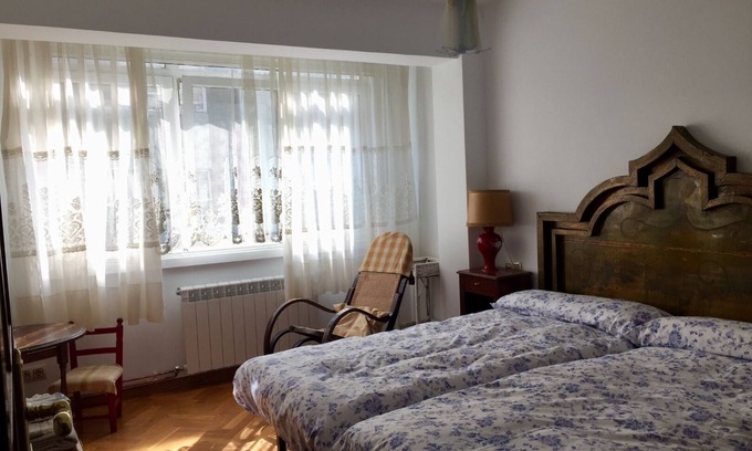 La Coruna Apartamento | Piso amplio en el centro de La Coruña (Galicia). 4 Personas. Cerca de la Playa.