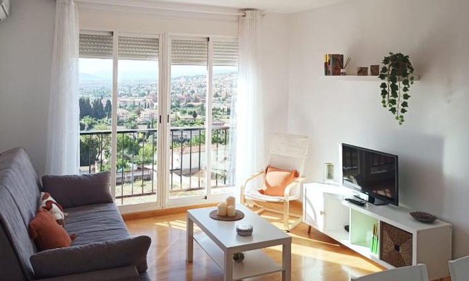Barrio de la Vega Apartamento | PISO VISTA BELLA