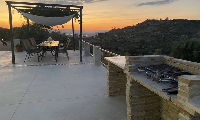 Pisticci Casa | Pisticci -Matera. Casa rústica con una magnífica vista en el olivar.