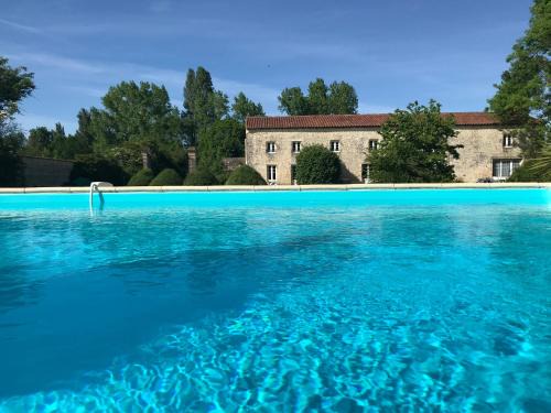 Duil-sur-le-Mignon Casa | Pistoulet Holiday Cottage