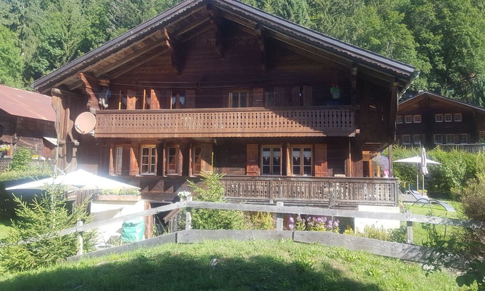Vers L'Eglise Chalet De Esquí | Pittoresque Chalet A LA Montagne Proche du Glacier à Proximité