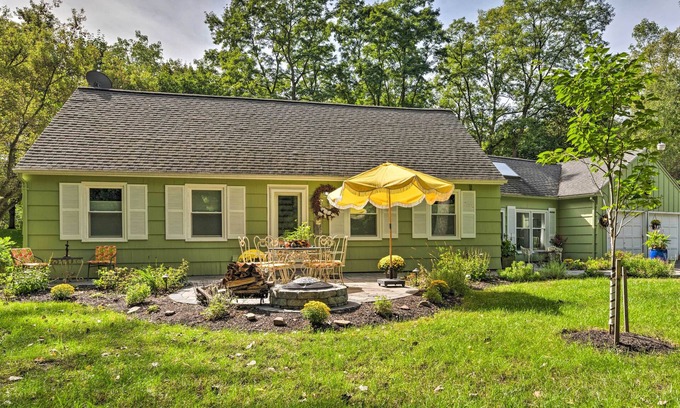 Pittsford Apartamento | Pittsford ‘Trolley Home’ - Near Erie Canal!