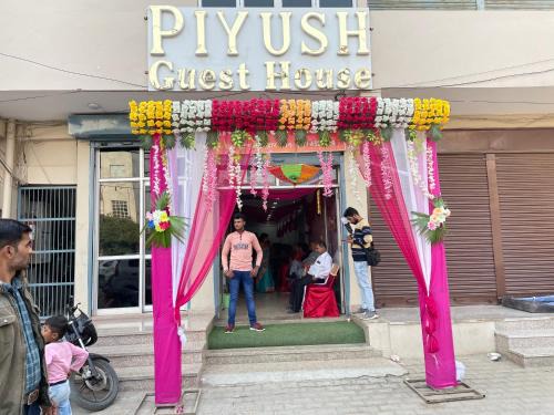 Meerut Casa | PIYUSH GUEST HOUSE