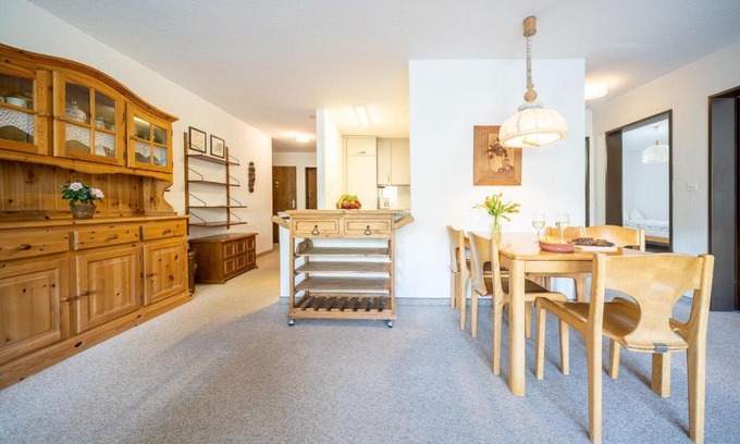 Vulpera Apartamento | PL 204 Geraeumige 3,5-Zimmer-Wohnung im Haus Plavna mit grossem Balkon