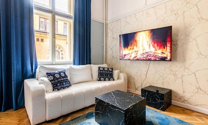 Nove Mesto Apartamento | Place of Grace - 3 minutes from the Museum and Old Town