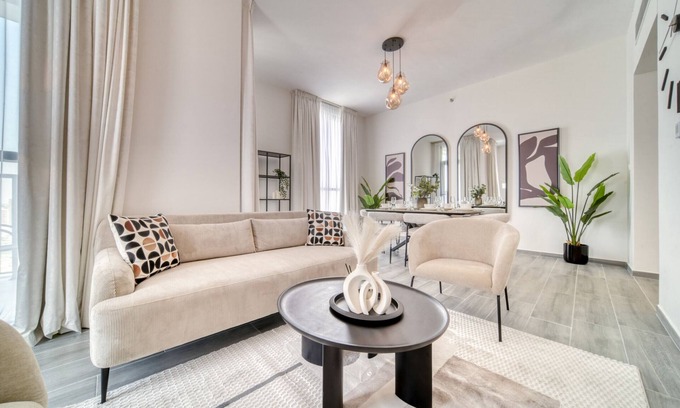 Dubai Production City Apartamento | Placid 2BR w/ Assistant’s Room at Mesk 1 Midtown Dubai Production City by Deluxe Holiday Homes