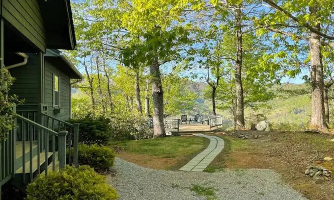 Franklin Casa | Placid View, a Scenic Solitude - 3/2.5