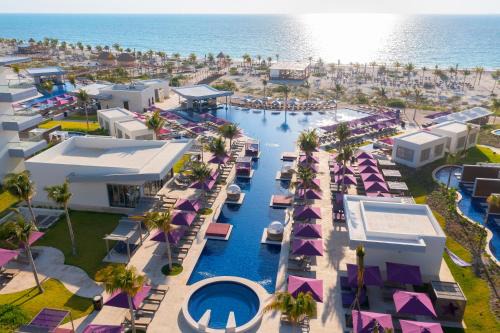 Puerto Juarez Complejo | Planet Hollywood Cancun Adult Scene by Royalton, An Autograph Collection All-Inclusive Resort - Adults Only