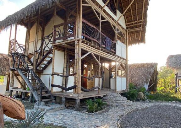 Nevamar Cabina | Playa Cataro Boutique Ecolodge A