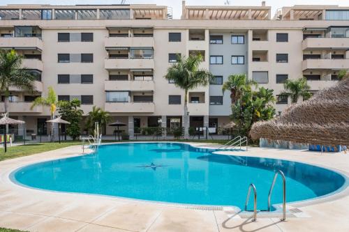 Torre del Mar Apartamento | Playa Marinsa Beach piscina y padel