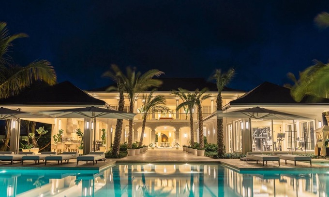 Punta Cana Villa | Walking distance to beach, heated pool, spa & gym